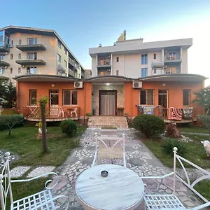 guroal-apartments.albaniahotels.org/
